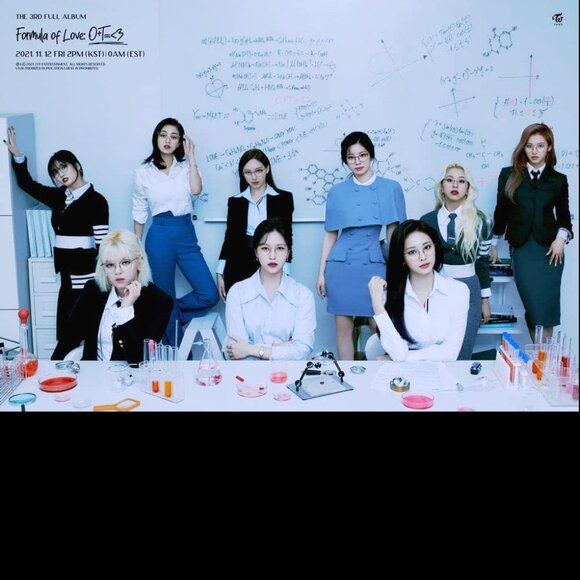 K-POP MUSIC LOT - BTS * TWICE - POSTER , BOOKS , STICKERS, TOYS - KPOP MIXED LOT - Picture 2 of 7